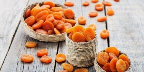 Kako kuhati suhe kajsije kod kuće u sušilici i ne samo